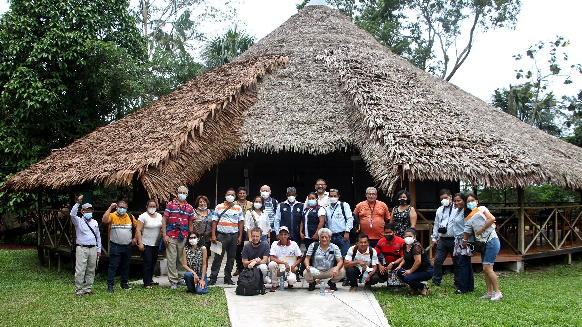 FOTO GRUPAL-NCHM